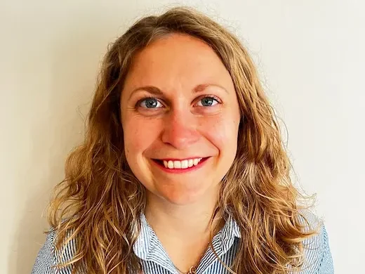 Steph Headshot
